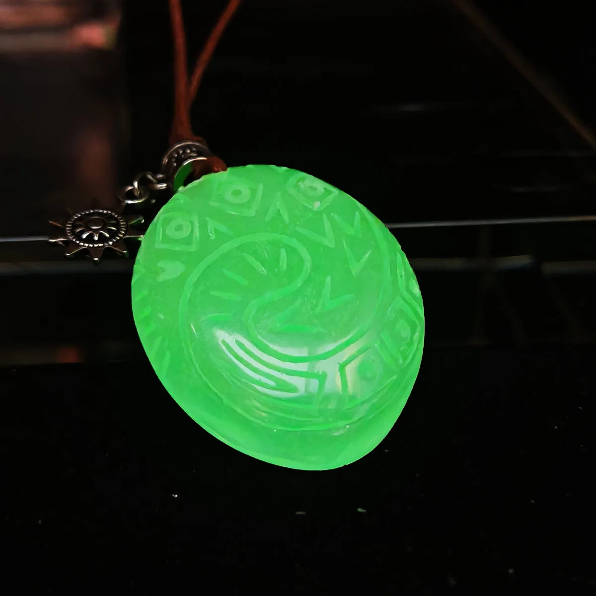 Glowing Heart of Te Fiti Necklace Pendant Glow in the Dark Jewellery Cosplay Unisex Gift Necklace