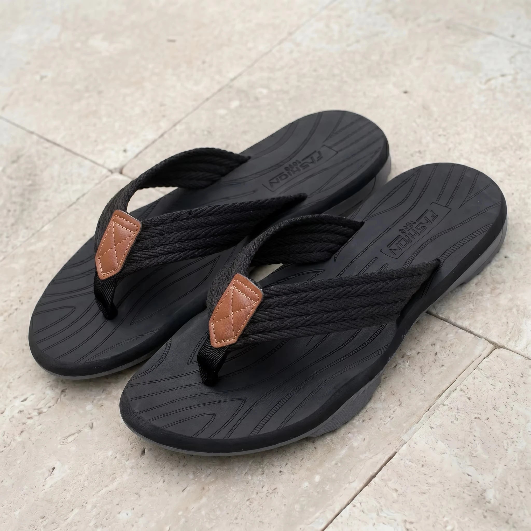 PMOISTE Men's Comfortable Beach Flip Flops Anti Slip EVA Summer Sandals Indoor Outdoor Shoes