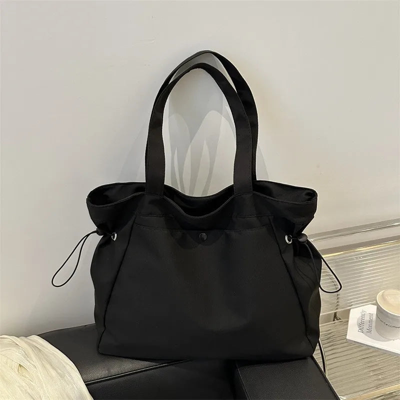 Casual fashion large capacity Black Tote Bag for women | stylish shoulder handbag perfect for travel