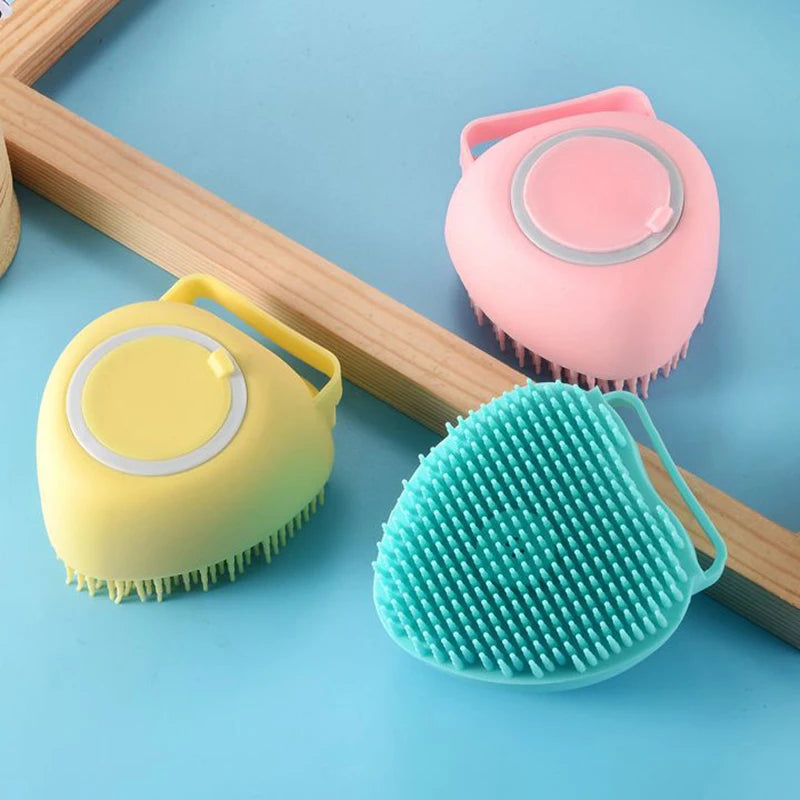 Silicone Pet Bath Brush with Built-In Soap Dispenser – Gentle Grooming for Dogs & Cats