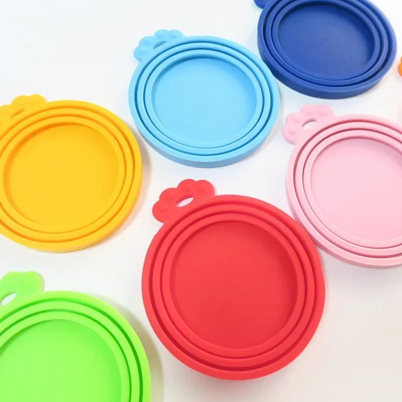 Silicone Pet Food Can Lid Reusable Seal Cover for Dog and Cat Food Tins in 3 Sizes with Spoon