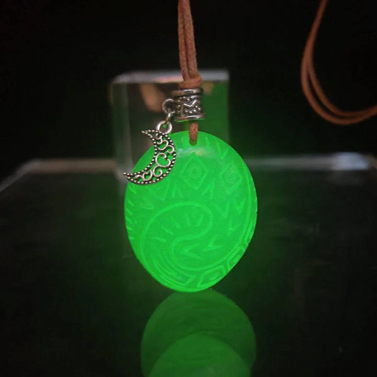 Glowing Heart of Te Fiti Necklace Pendant Glow in the Dark Jewellery Cosplay Unisex Gift Necklace