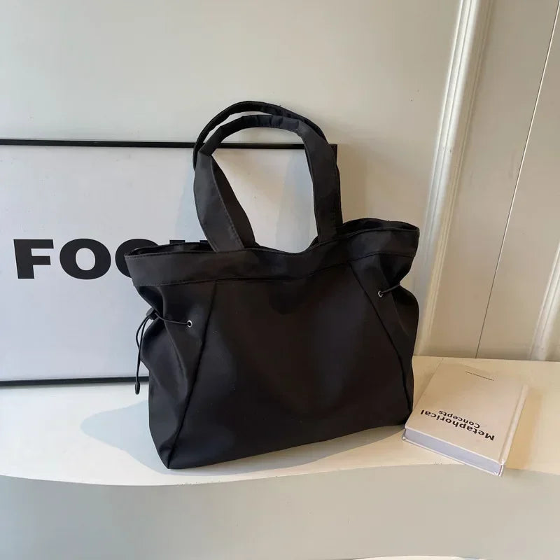 Casual fashion large capacity Black Tote Bag for women | stylish shoulder handbag perfect for travel